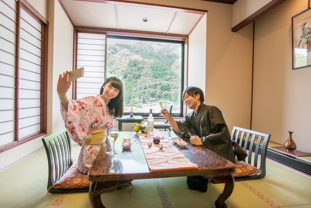 Yamamizuki Urara Tsutaya Hotell Kiso Rum bild